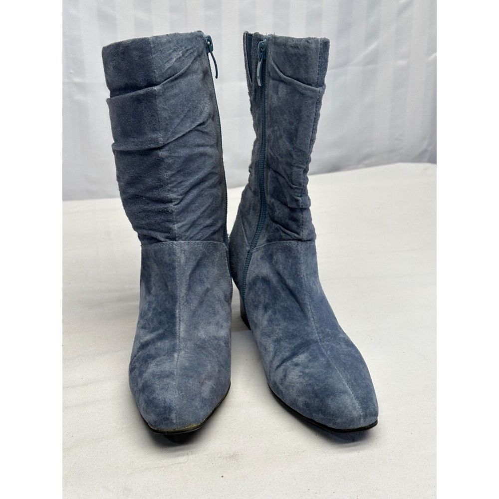 Beacon Relaxed Women's Size 6M BLUE‎ Soft Suede Heel Boots